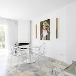 Modern Townhouse With Sea View In Villa Marbella