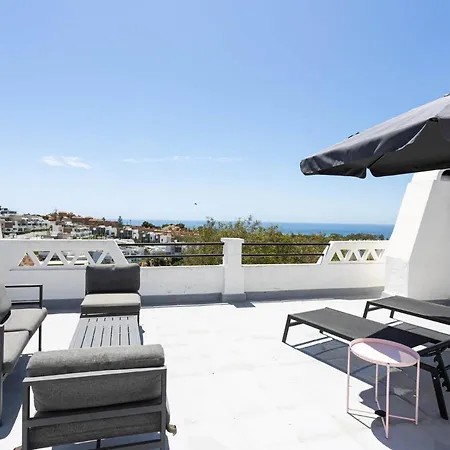 Modern Townhouse With Sea View In * Μαρμπέλλα