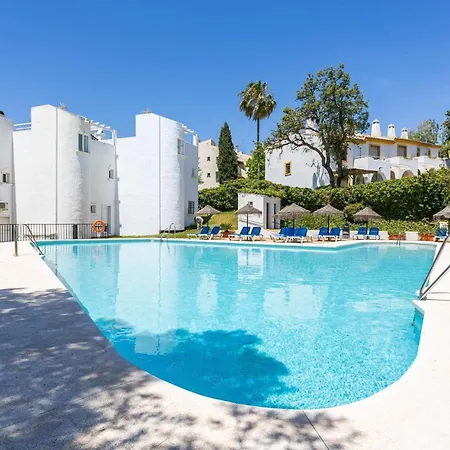 Modern Townhouse With Sea View In Ferienhaus Marbella
