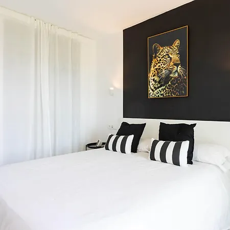 Modern Townhouse With Sea View In *