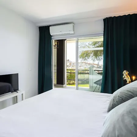 Modern Townhouse With Sea View In Marbella