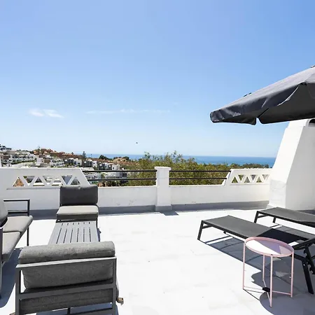 Modern Townhouse With Sea View In Villa *