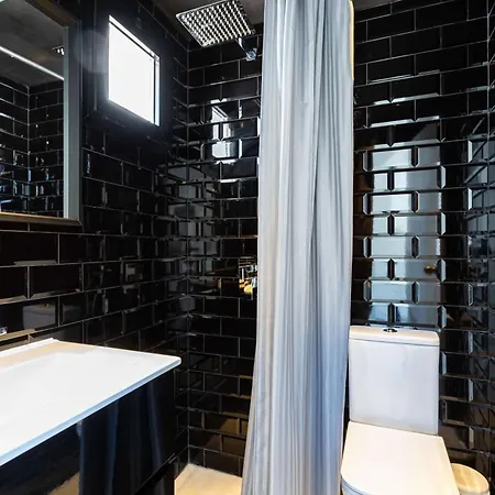 Modern Townhouse With Sea View In Villa Marbella