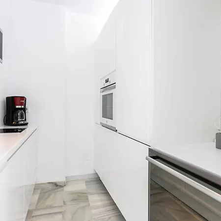 Modern Townhouse With Sea View In