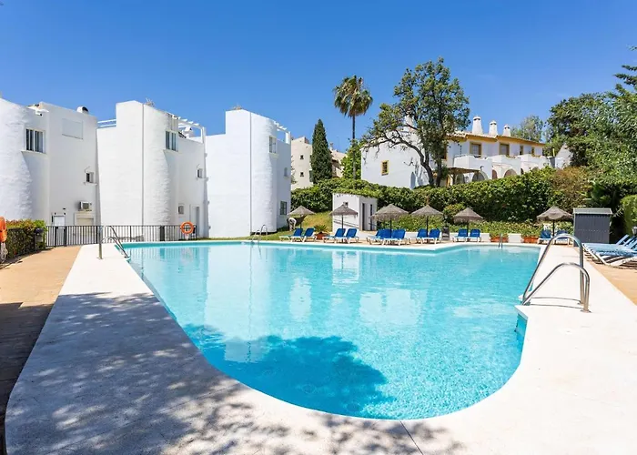 Modern Townhouse With Sea View In Villa Marbella