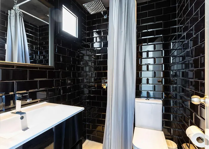 Modern Townhouse With Sea View In Villa Marbella