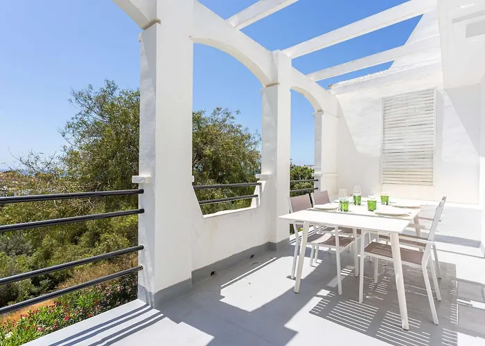 Modern Townhouse With Sea View In Villa Marbella