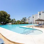 Modern Townhouse With Sea View In